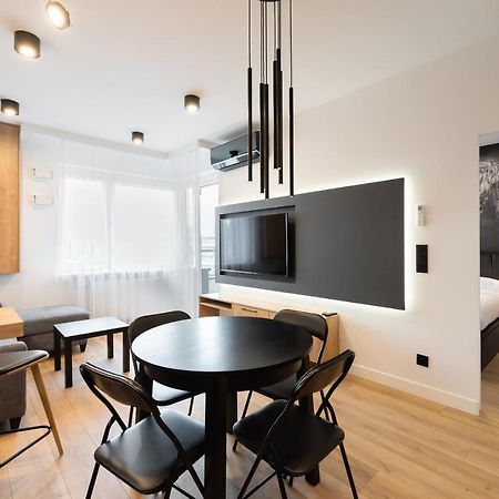 Zoliborz Obsidian Apartment ワルシャワ エクステリア 写真