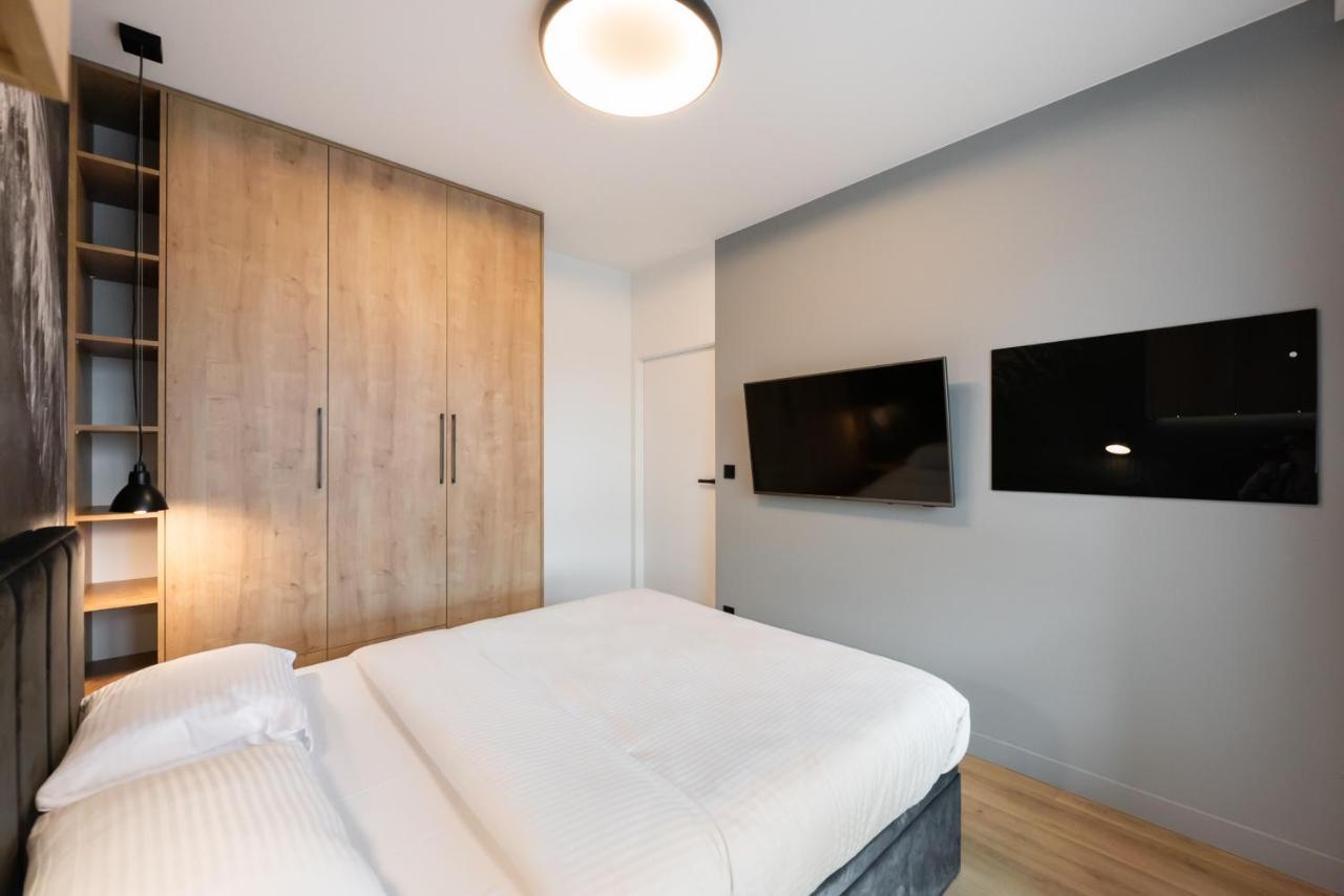 Zoliborz Obsidian Apartment ワルシャワ エクステリア 写真