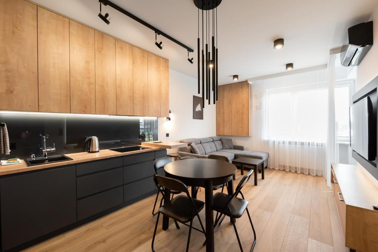 Zoliborz Obsidian Apartment ワルシャワ エクステリア 写真